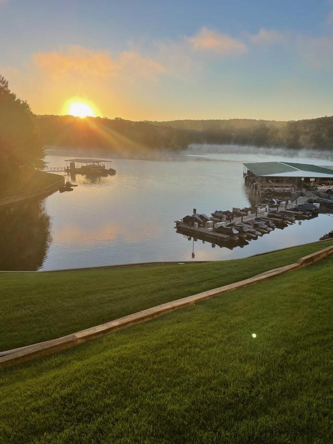 Family Fun Lakefront Condo At Parkview Bay Osage Beach Buitenkant foto