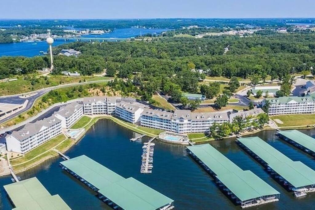 Family Fun Lakefront Condo At Parkview Bay Osage Beach Buitenkant foto